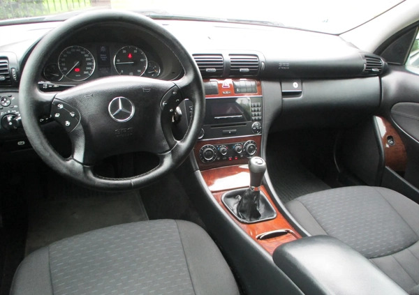 Mercedes-Benz Klasa C cena 13900 przebieg: 269435, rok produkcji 2006 z Sierpc małe 67